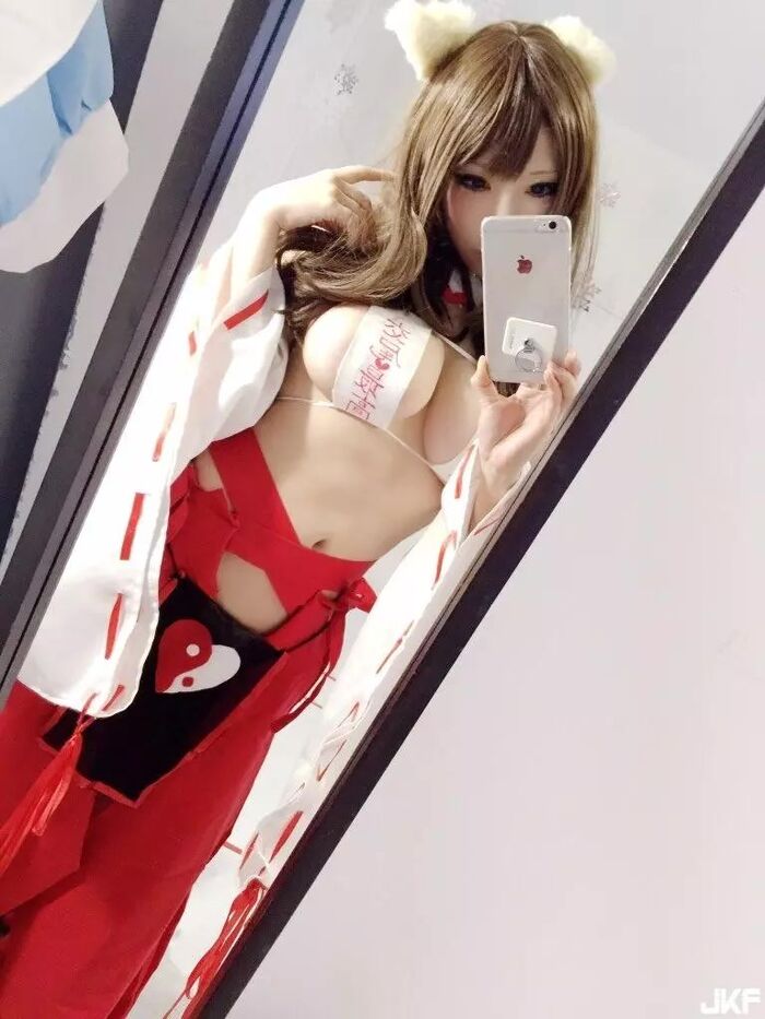 Most exposed COSER Ayaka Saku 47th image