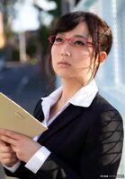 Kurata Mao Huge breasts H cup that does not fit in ol suit is too obscene and office love aspiring! (42P)