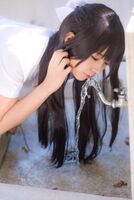 【千草奈々】コスプレイヤー つぐさんの制服パンチラ姿がエッチな「千草奈々(ナナとカオル)」コスプレ畫像 (62P)