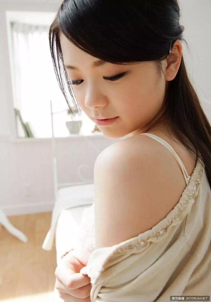 ロリコン野朗も喰い付くキュートな豊満ボディ～！鶴田かな畫像 (109P) 15th image
