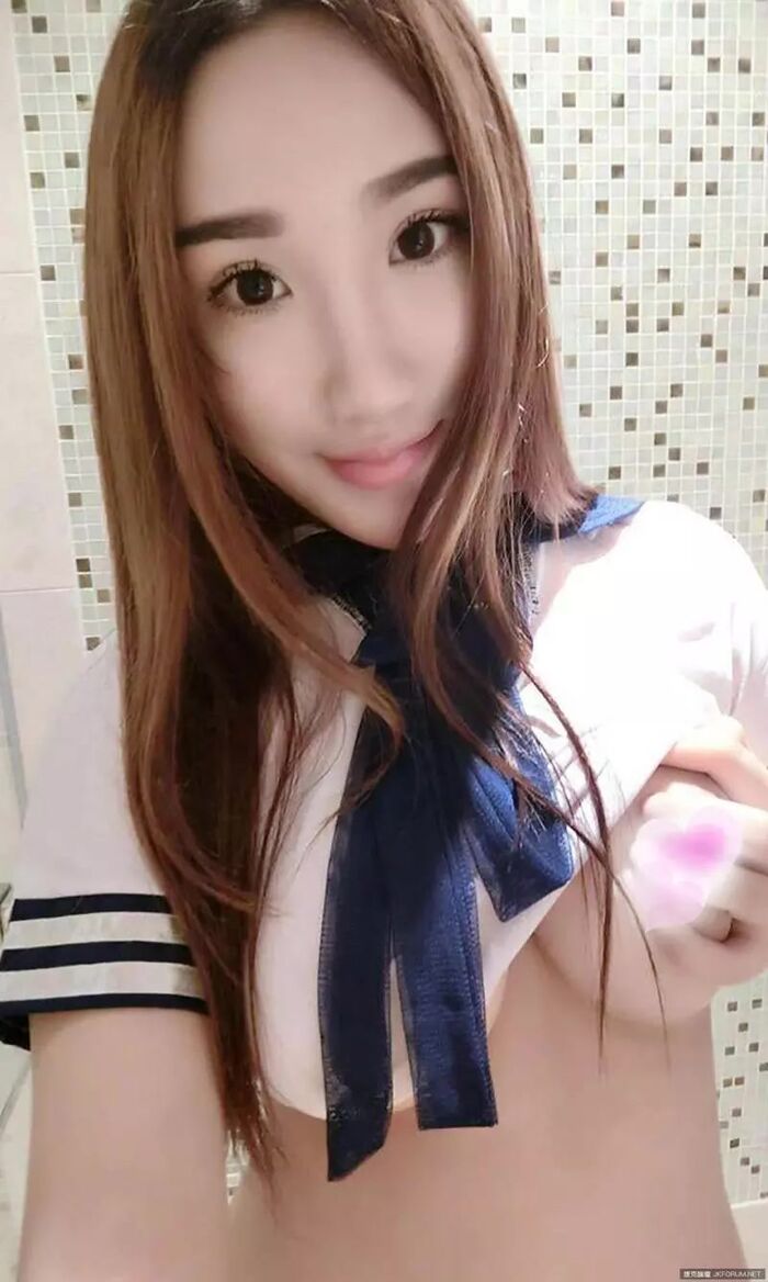 [Ugirls love likelihood series] 2015 No.047 Who is the beautiful woman loveless movement? Moe [40P] 4th image