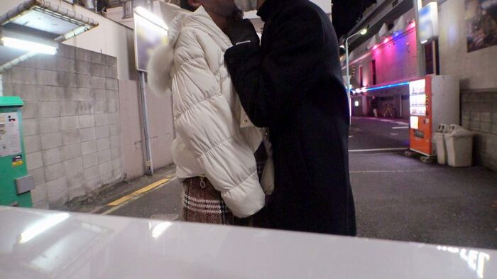 21歳ハーフ美女とTin●erでマッチング。カフェ→カラオケ→路上キス→車内フェラ→ホテルへ… 11th image