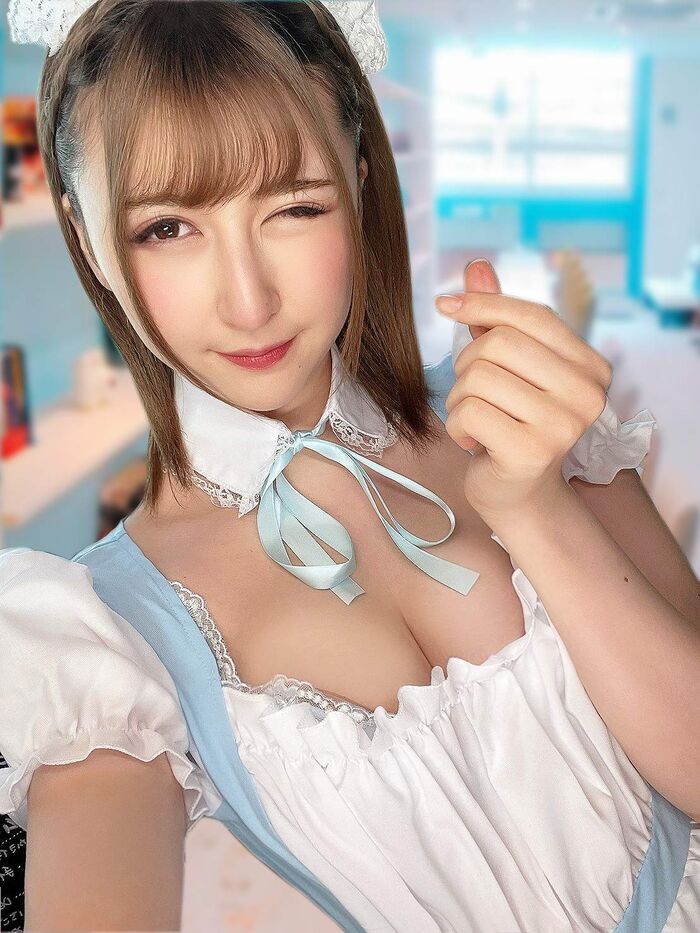 21歳ハーフ美女とTin●erでマッチング。カフェ→カラオケ→路上キス→車内フェラ→ホテルへ… 3th image