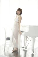 Yumi Sugimoto's high-quality erotic image 180 sheets Slender beauty C cup hand bra nude and swimsuit gravure collected