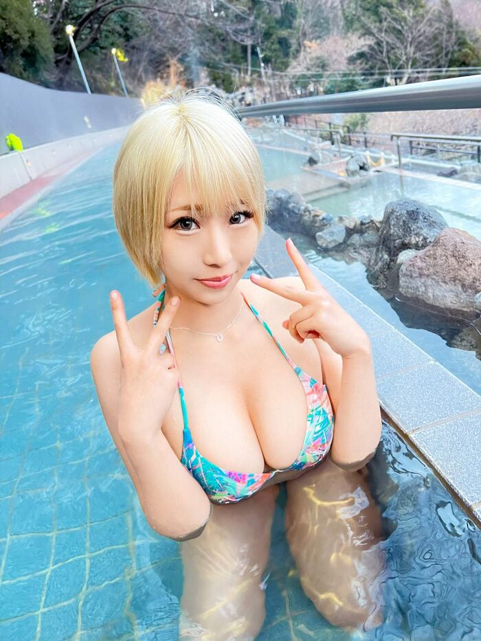 A 24-year-old apparel clerk and company sabot out trip of blonde H cup discovered in Shibuya. Mass squirting carnal sex in a hotel room from mixed bathing hot spring of swimsuit 4th image