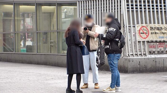 A 24-year-old apparel clerk and company sabot out trip of blonde H cup discovered in Shibuya. Mass squirting carnal sex in a hotel room from mixed bathing hot spring of swimsuit 7th image