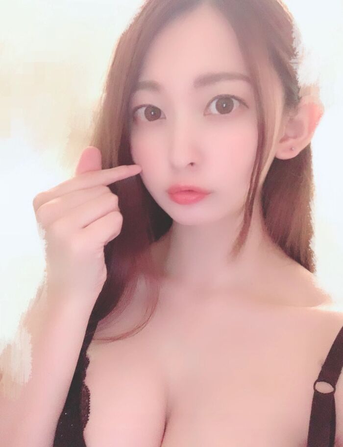 144 erotic images of Azusa Hikari Busty AV actress swimsuit gravure and selfie collected 92th image