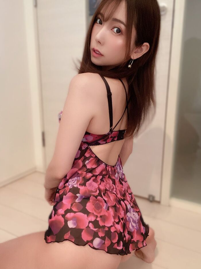 190 erotic images of Yui Hatano Busty Older Sister AV Actress Slender Swimsuit Selfie Collected 98th image