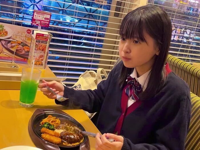 100 high-quality erotic images of Ai Iinuma Treasure gravure of a beautiful girl actress with a sense of transparency 98th image