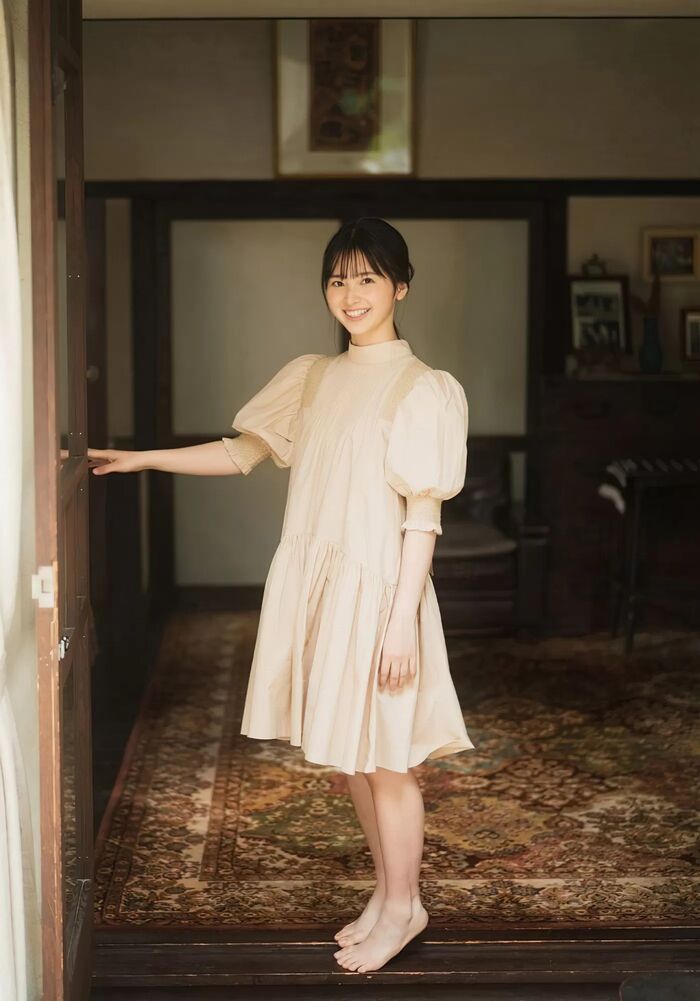 100 high-quality erotic images of Ai Iinuma Treasure gravure of a beautiful girl actress with a sense of transparency 20th image