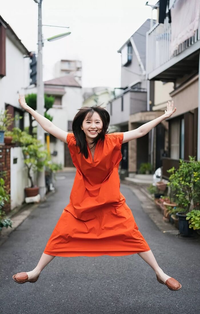 100 high-quality erotic images of Ai Iinuma Treasure gravure of a beautiful girl actress with a sense of transparency 21th image