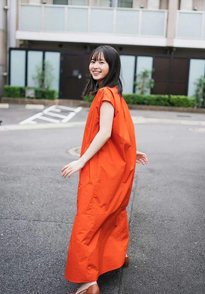 100 high-quality erotic images of Ai Iinuma Treasure gravure of a beautiful girl actress with a sense of transparency 22th image