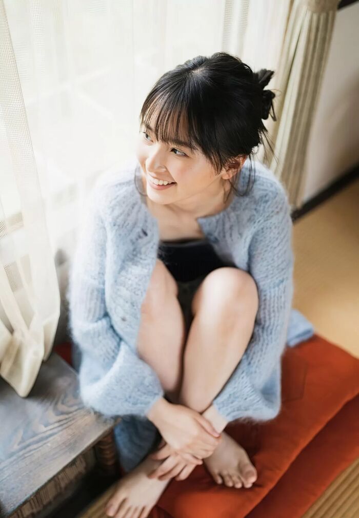 100 high-quality erotic images of Ai Iinuma Treasure gravure of a beautiful girl actress with a sense of transparency 26th image