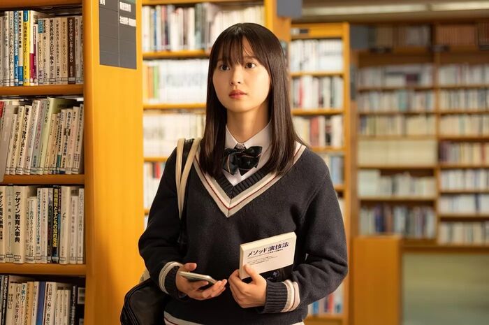 100 high-quality erotic images of Ai Iinuma Treasure gravure of a beautiful girl actress with a sense of transparency 70th image