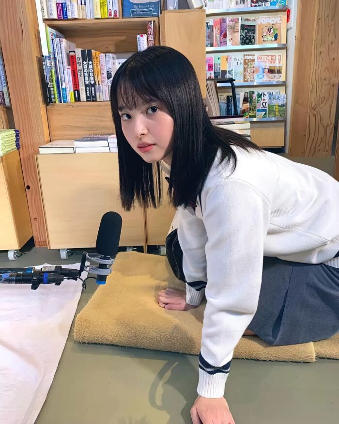 100 high-quality erotic images of Ai Iinuma Treasure gravure of a beautiful girl actress with a sense of transparency 82th image