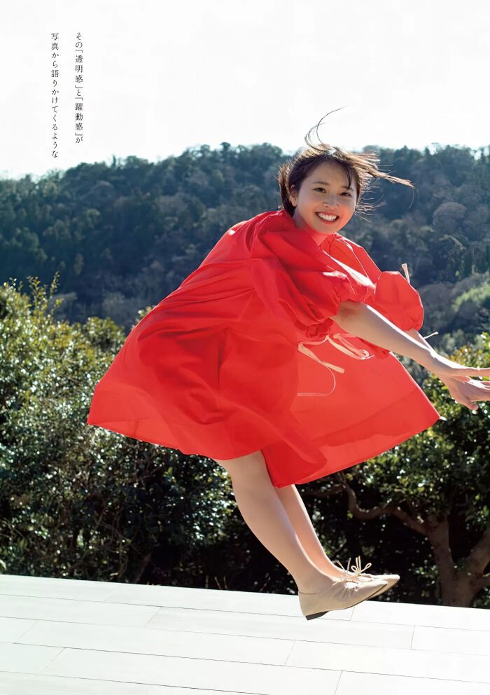 100 high-quality erotic images of Ai Iinuma Treasure gravure of a beautiful girl actress with a sense of transparency 3th image