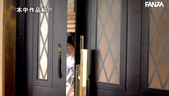 Otowa Shiku Minimum Girls Wear Mask AV Debut 23th image