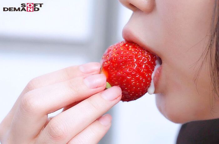 Momono Rin 18-year-old beautiful girl's climax AV debut 9th image