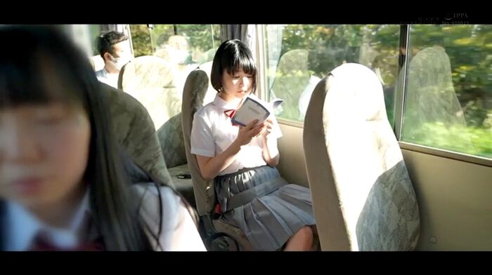 Momono Rin 18-year-old beautiful girl's climax AV debut 24th image