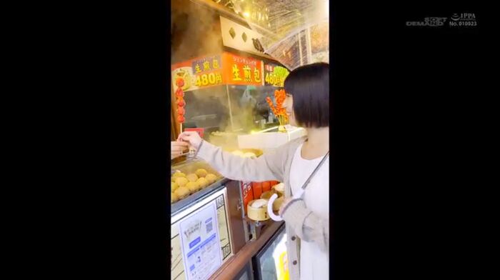 Momono Rin 18-year-old beautiful girl's climax AV debut 64th image