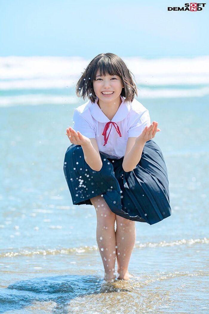 Momono Rin 18-year-old beautiful girl's climax AV debut 7th image