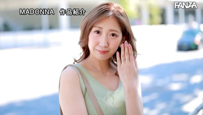 Former race queen married woman image of Kitano Yuna beautiful legs 30th image