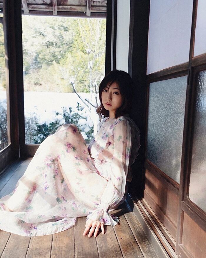 【Image】Shizuka Nakamura (33), semi-nude boldly shown in the latest photo book! The naked cut of the 'monthly' that I attacked the most so far is too sexy! 6th image