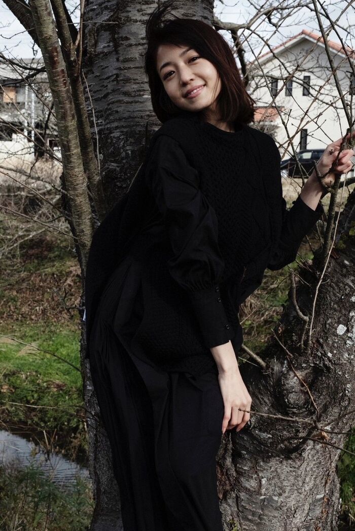 【Image】Shizuka Nakamura (33), semi-nude boldly shown in the latest photo book! The naked cut of the 'monthly' that I attacked the most so far is too sexy! 9th image