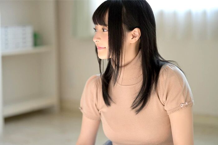 Kiyomiya Tin Adorable Smiling AV Actress Image 4th image